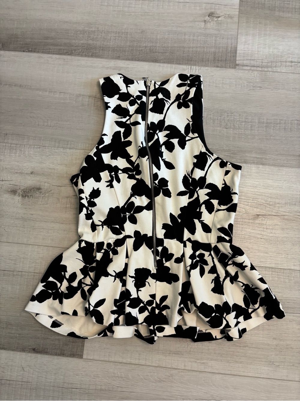 H&M Black & Cream Floral Peplum Camisole - Picture 11 of 11